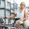 Jak urbanistyka i technologie mogą wspierać mobilność seniorów - AgeTech