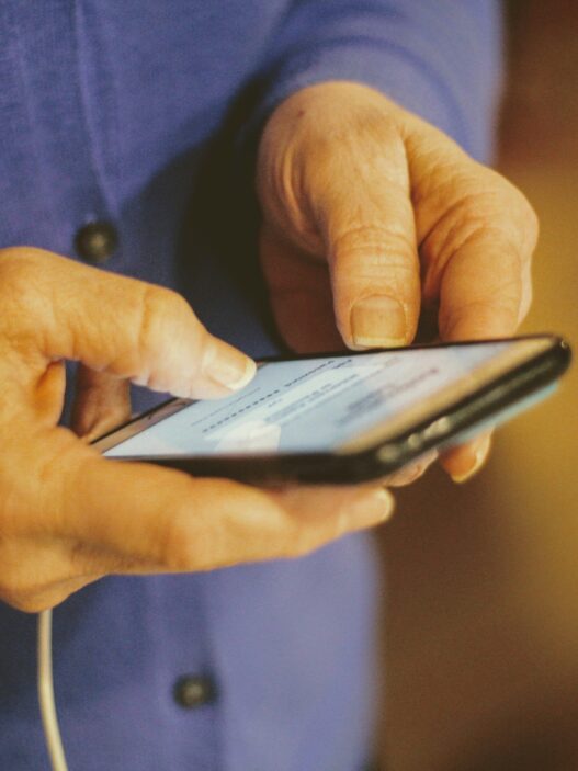 Age-Tech - rozwiązania mobilne seniorów