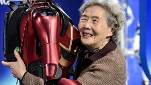 robot dla seniora - chiny - Xia Lan